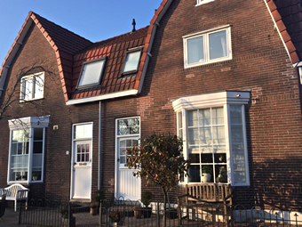 Voor de gevelrenovatie door N. Sluijter Gevelrenovatie